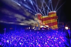 2fd2ce87-017d-4dc8-ac34-c43b15891fd5_source-aspect-ratio_default_0